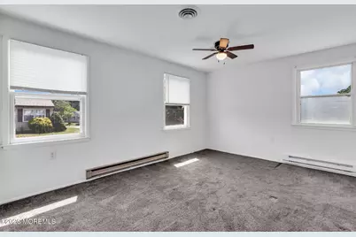 14 S Chestnut Avenue, Whiting, NJ 08759 - Photo 12