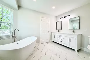 1 Whitemarsh Dr, Manalapan Township, NJ 07726 - Photo 18