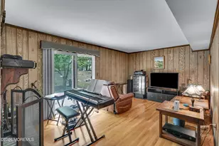 36 Old Bridge Dr, Howell Township, NJ 07731 - Photo 20