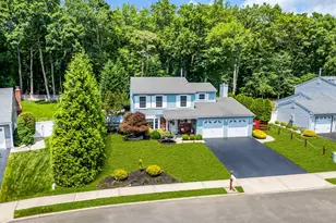 10 Yellowstone Ln, Howell Township, NJ 07731 - Photo 2
