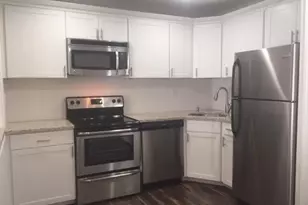 130 Amberly Dr, Manalapan Township, NJ 07726 - Photo 2