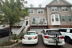 24 Tottenham Ct, Jersey City, NJ 07305 - Photo 2