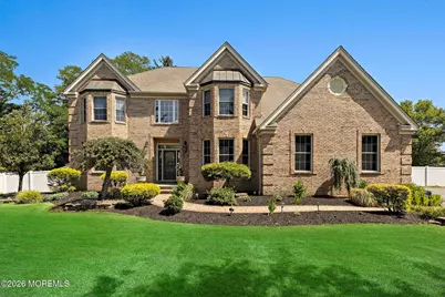 23 Taylors Run, Tinton Falls, NJ 07712 - Photo 2