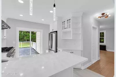 201 Knox Avenue, Eatontown, NJ 07724 - Photo 16