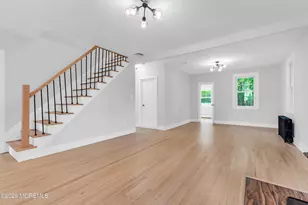 201 Knox Ave, Eatontown, NJ 07724 - Photo 30