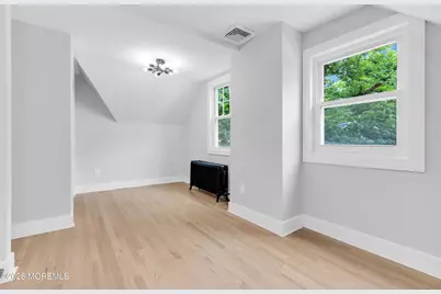 201 Knox Avenue, Eatontown, NJ 07724 - Photo 38