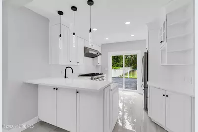 201 Knox Avenue, Eatontown, NJ 07724 - Photo 14