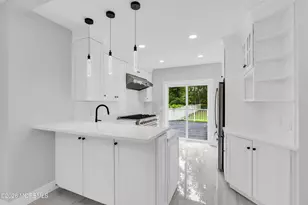 201 Knox Ave, Eatontown, NJ 07724 - Photo 14