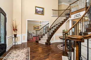 25 Weathervane Circle, Cream Ridge, NJ 08514 - Photo 4
