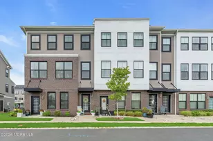31 Midway Rd N, Eatontown, NJ 07724 - Photo 2