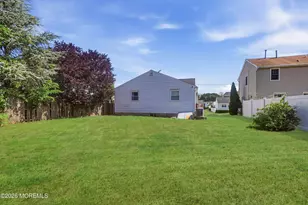 38 Collins Ave, Port Monmouth, NJ 07758 - Photo 24