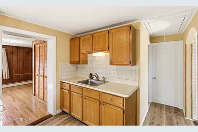 38 Collins Avenue, Port Monmouth, NJ 07758 - Photo 12