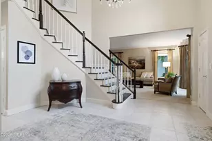 338 Valley View Cir, Freehold, NJ 07728 - Photo 8