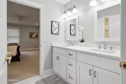 338 Valley View Circle, Freehold, NJ 07728 - Photo 40