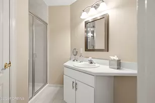 338 Valley View Cir, Freehold, NJ 07728 - Photo 38