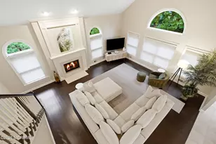 338 Valley View Cir, Freehold, NJ 07728 - Photo 12