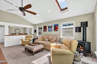 38 Spruce Dr, Shrewsbury, NJ 07702 - Photo 16