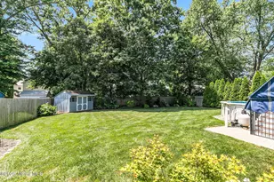 38 Spruce Dr, Shrewsbury, NJ 07702 - Photo 34