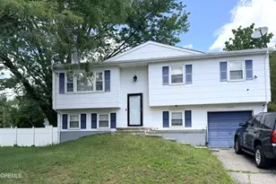 1409 Brookfield Dr, Lakewood, NJ 08701 - Photo 2