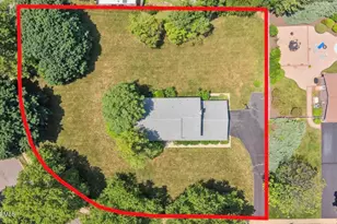 39 Koster Dr, Freehold, NJ 07728 - Photo 28