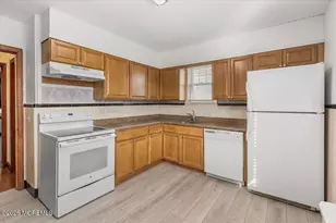 125 Lincoln Ave, Carteret, NJ 07008 - Photo 10