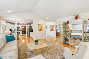 122 Skyline Dr, Lakewood, NJ 08701 - Photo 10