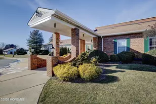 7 Lakeview Dr, Marlboro Township, NJ 07746 - Photo 34