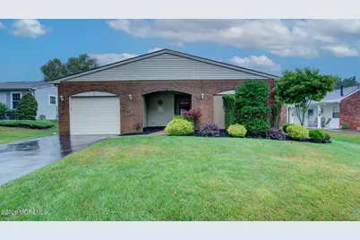 7 Lakeview Drive, Marlboro Township, NJ 07746 - Photo 1