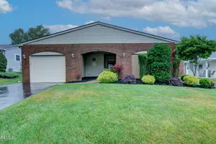 7 Lakeview Dr, Marlboro Township, NJ 07746 - Photo 1