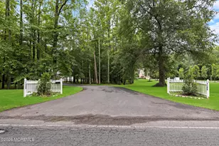 289 Cranberry Rd, Farmingdale, NJ 07727 - Photo 4