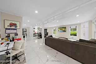 289 Cranberry Rd, Farmingdale, NJ 07727 - Photo 10