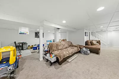 289 Cranberry Road, Farmingdale, NJ 07727 - Photo 34