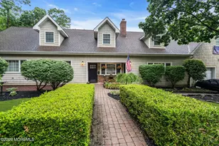 266 Orchard Ave, Belford, NJ 07718 - Photo 2