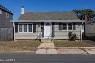 25 Hart St, Hazlet Township, NJ 07734 - Photo 1