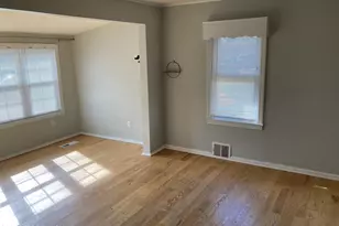 25 Hart St, Hazlet Township, NJ 07734 - Photo 8