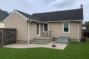 25 Hart St, Hazlet Township, NJ 07734 - Photo 12