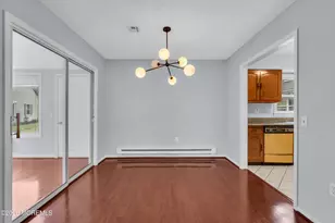452 Roxbury Ln, Monroe Township, NJ 08831 - Photo 12