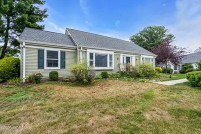 452 Roxbury Lane #A, Monroe Township, NJ 08831 - Photo 2