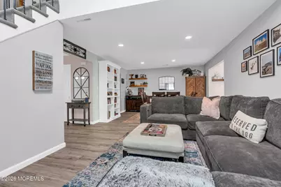 16 Harte Court, Freehold, NJ 07728 - Photo 8