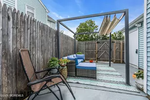16 Harte Ct, Freehold, NJ 07728 - Photo 4