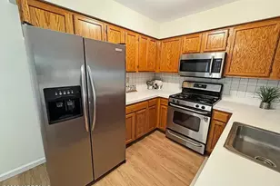 577 Windflower Ct, Morganville, NJ 07751 - Photo 8