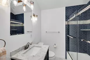 24 Village Ln, Middletown, NJ 07748 - Photo 10