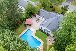 24 Village Ln, Middletown, NJ 07748 - Photo 2