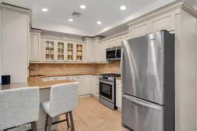 24 Village Lane, Middletown, NJ 07748 - Photo 4