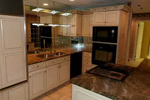 852 Glenwood Cir, Toms River Township, NJ 08753 - Photo 2