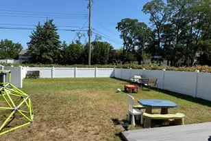 10 Maurice Ave, Holmdel, NJ 07733 - Photo 2