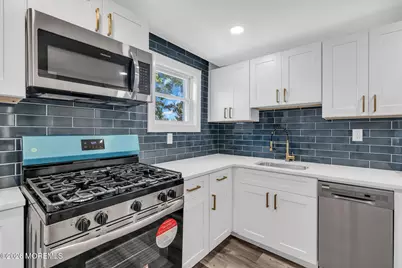 209 Atkins Avenue #2nd Floor, Neptune Township, NJ 07753 - Photo 4