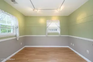318 Hemlock Dr, Lanoka Harbor, NJ 08734 - Photo 12