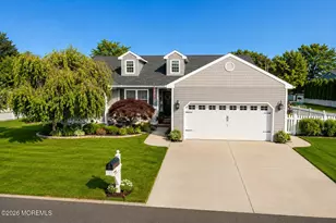 653 Neptune Ave, Beachwood, NJ 08722 - Photo 2