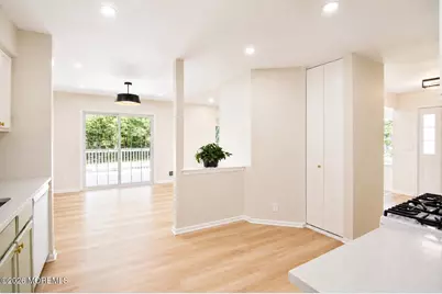 99 Oak Lane, Eatontown, NJ 07724 - Photo 8